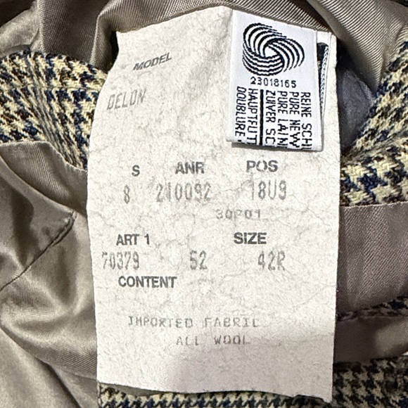 Hugo Boss Beige and Navy Houndstooth Checkered Men's Blazer Size 42 R - Picture 11 of 11